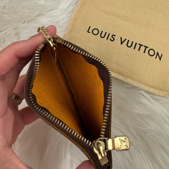 SOLD/LV bellboy key pouch - Picture 3 of 4